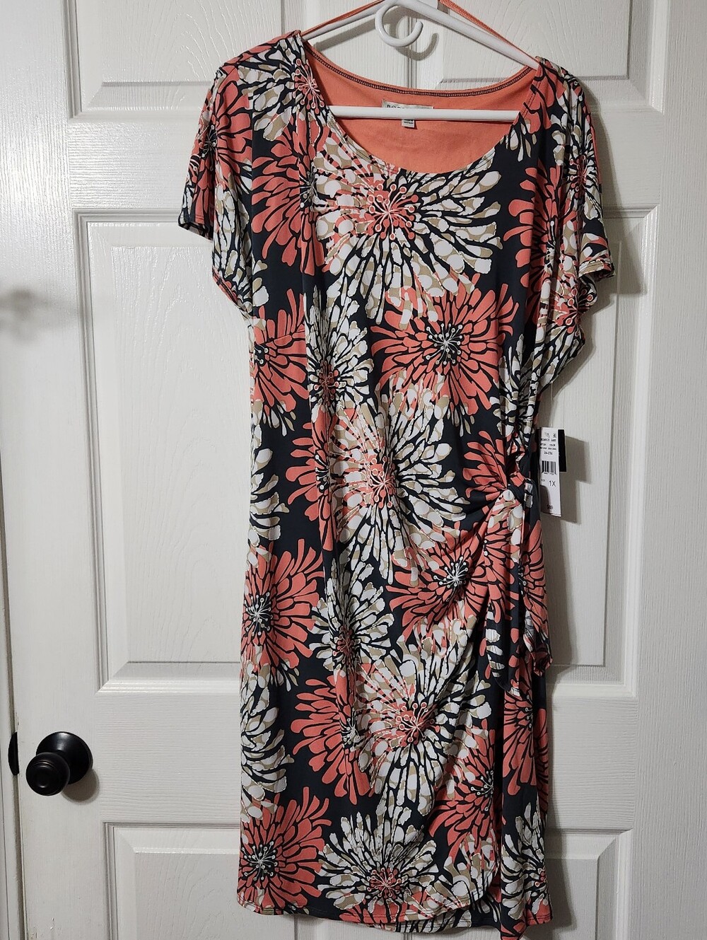 Robbie Bee Coral, Gray, Tan & Cream Floral Midi Dress, Size 1X
